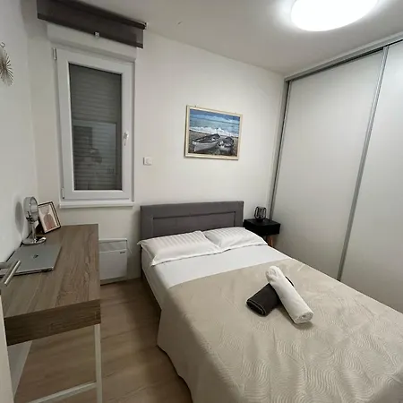 Apartment Hana *