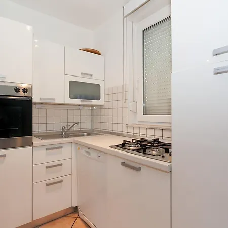 Apartman Hana *